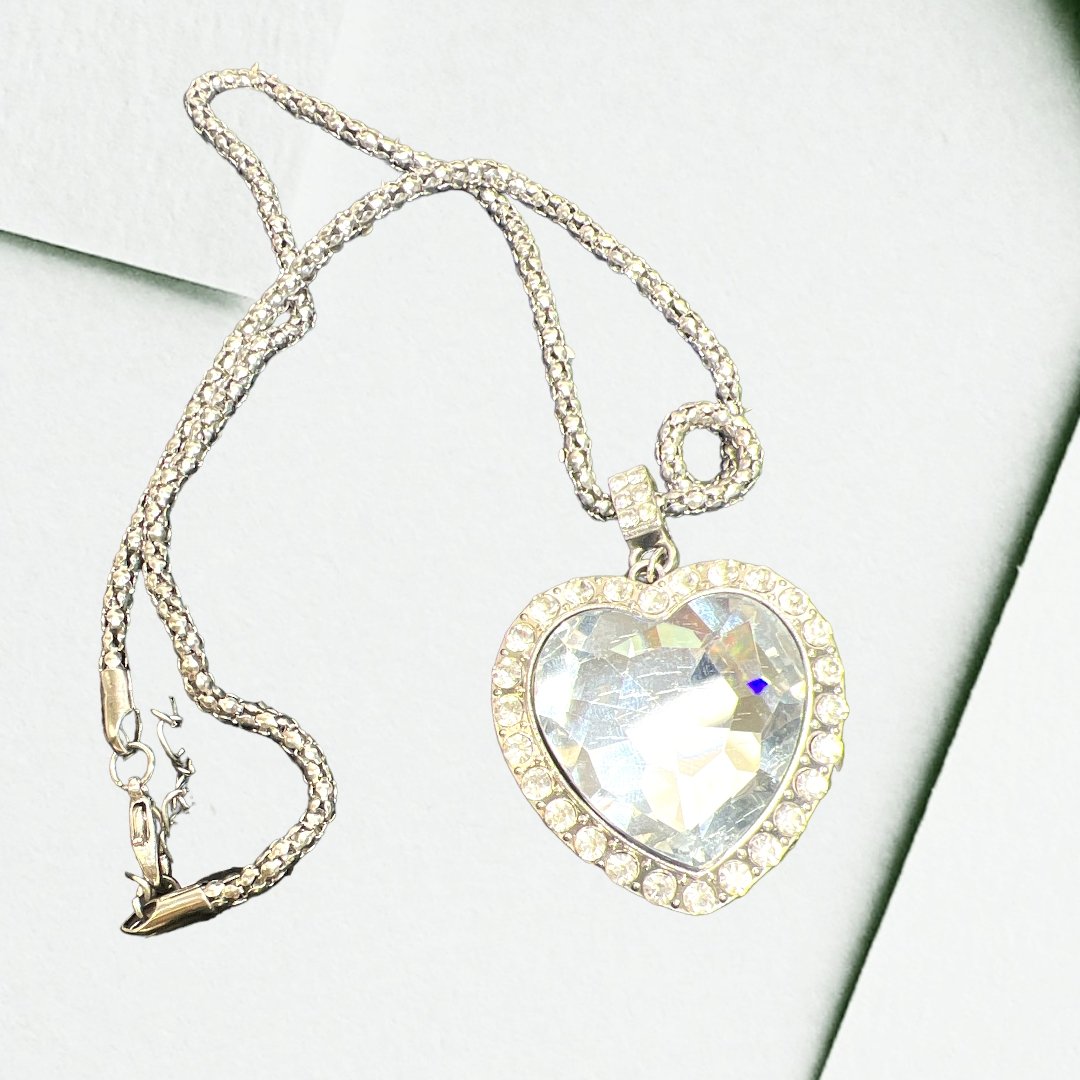 Barbie’s Platinum Heart - ALEXISMONROE DESIGNS