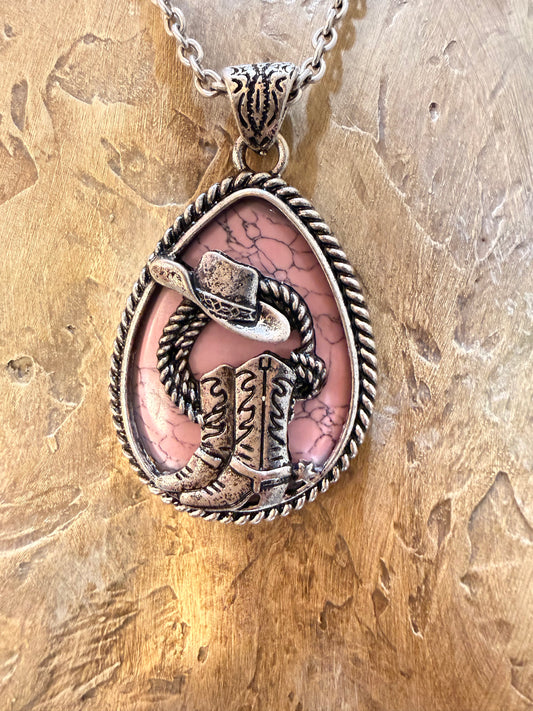 Vaquera Pink Queen Necklace