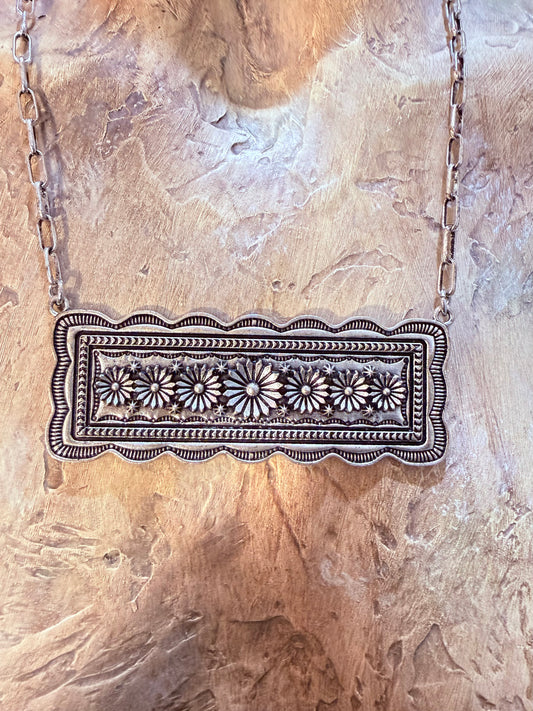 Aniyah Western Bar Necklace